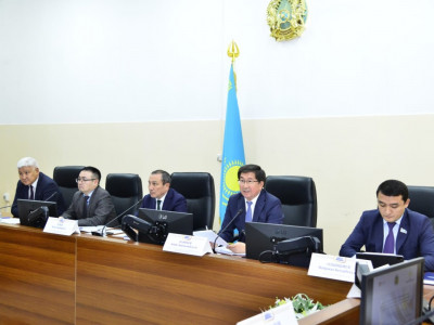 Абай университетінде құқықтық мәдениетті нығайтудағы өзекті мәселелер талқыланды