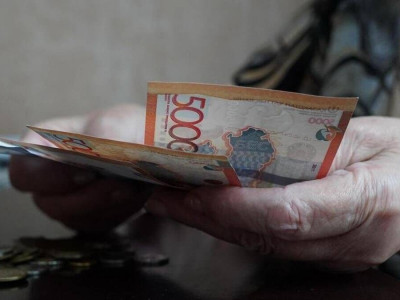 Талдықорғанда зейнеткер банк бөлімшесінде өзіне қол жұмсаған