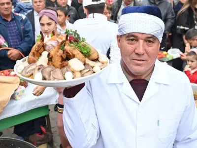 Шымкентте аспаздар палау әзірлеуден жарысты