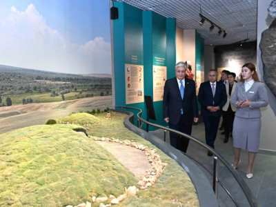 Мемлекет басшысы Қаратал тарихи-өлкетану музейін аралап көрді