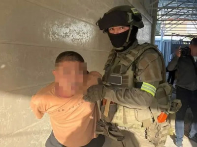 Жамбыл облысында 48 келі есірткі сатпақ болған 3 адам ұсталды