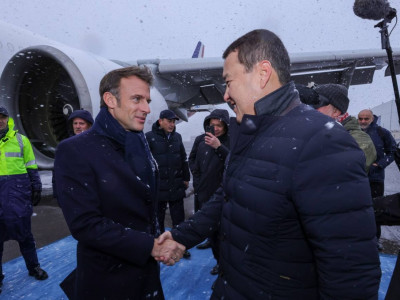 Франция президенті Қазақстанға келді