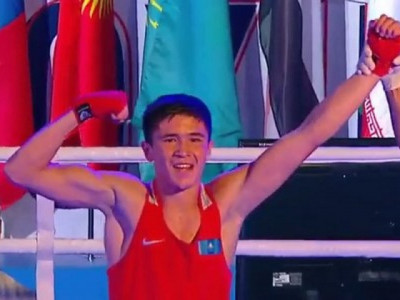 Боксшы Махмұд Сабырханның інісі әлем чемпионатының финалына шықты (ВИДЕО)
