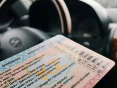 Павлодар облысында ер адам өмір бойына жүргізуші куәлігінен айырылды