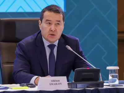 Смайылов шетелдік серіктестерді Қазақстандағы жобаларға инвестиция салуға шақырды