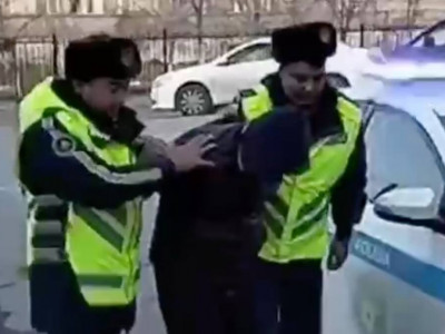 Қызылорда тұрғыны полиция қызметкеріне пышақ ала жүгірген (ВИДЕО)