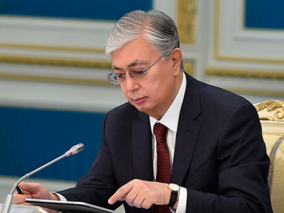 Президент жаңа Жарлыққа қол қоюына байланысты Х желісінде жазба жариялады