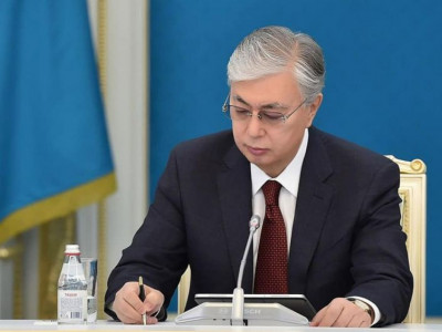 Мемлекет басшысы бірқатар заңға қол қойды