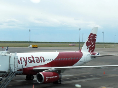 Air Astana-ға билет алып, Fly Arystan-мен ұшқан жолаушыларға өтемақы төленетін болды