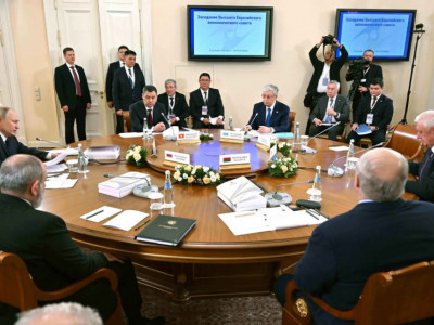 Мемлекет басшысы Жоғары Еуразиялық экономикалық кеңестің шағын құрамдағы отырысына қатысты