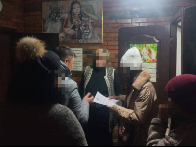 Қыздардың интимдік қызмет көрсетуіне жағдай жасаған жеңгетайға қатысты қылмыстық іс қозғалды