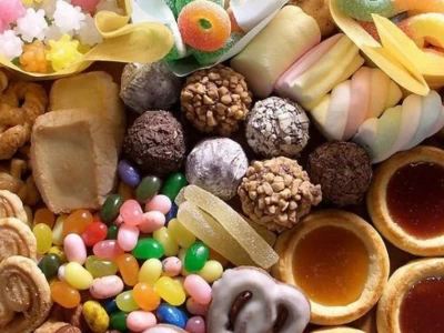 Павлодар облысында балаларға мерзімі өтіп кеткен тәттілер таратылған