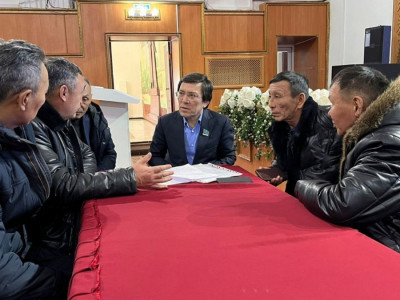 Мәжілісмен Аягөз қаласының тұрғындарымен кездесті