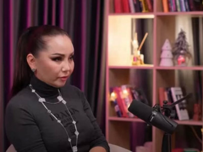 «Өмірге үш бала әкелдім»: Баян Алагөзова ел білмейтін сырын айтты