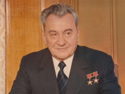 Бүгін – Дінмұхамед Қонаевтың туған күні