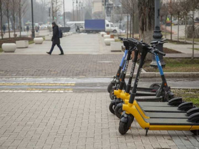 Электрсамокаттарға бөлек жол салынуы мүмкін