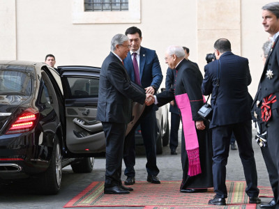 Президент Рим Папасы Францискпен кездесу үшін Ватиканға барды
