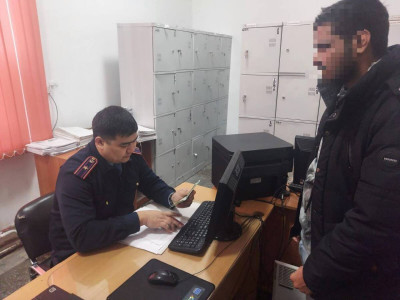Абай облысында қос азаматтықпен жүрген ер адам елден шығарылды