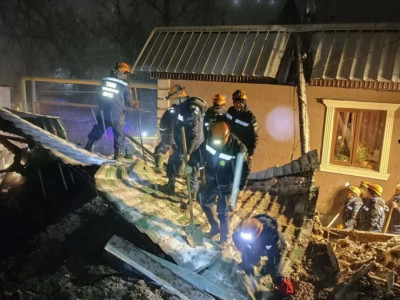 «4 адам іздестірілуде»: Алматыда тұрғын үйлерге лай көшкіні түсті