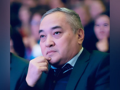Пейіл – зиялылық сияқты сүтпен сіңіп, қанмен берілетін адами қасиет – Дархан Мыңбай