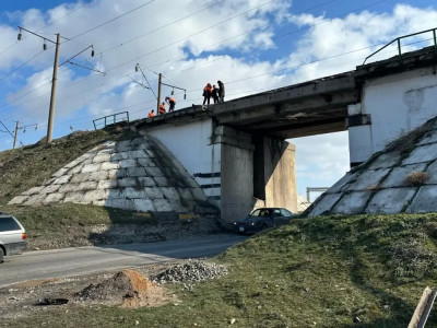 Түркістан облысында көпірдің құлауы: ҚТЖ-ға айыппұл салынды