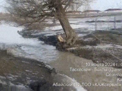 Абай облысында қар еріп, жолды су басқан