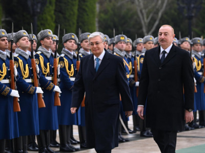 Әзербайжанда Қазақстан президентін салтанатты қарсы алу рәсімі өтті