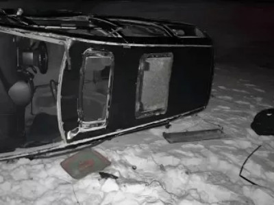 Абай облысында көлік аударылып, 4 адам зардап шекті