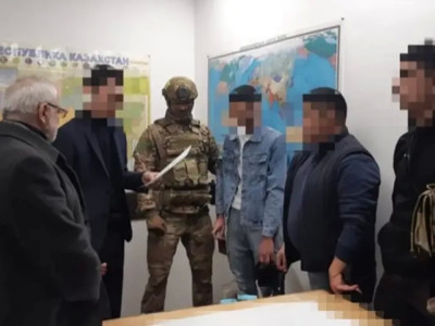 Ауғанстан азаматтары қазақстандық шенеунікке пара берген