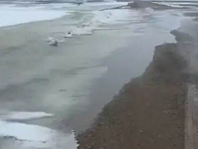 Ұлытау облысында тасжолды су басып қалды