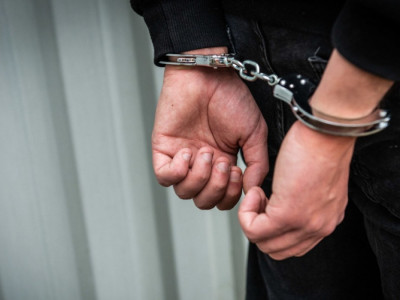 Павлодарда бейтаныс адамды тұншықтырып өлтірген тұрғын сотталды