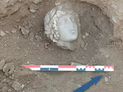 Археологтар Грекиядан 1 800 жылдық тарихы бар мәрмәр мүсін тапты