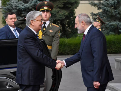 Мемлекет басшысы ресми сапармен Арменияға барды