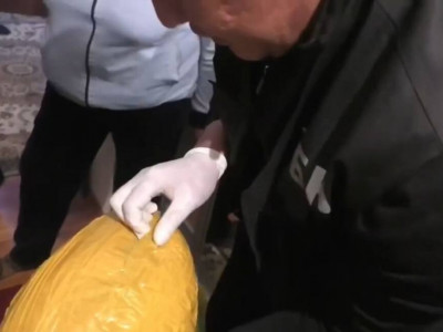 Таразда 58 жастағы әйелден аса ірі көлемде есірткі тәркіленді