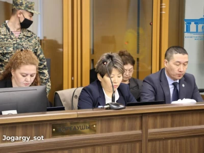 Судья сот отырысында Бишімбаевтың қорғаушысына үш рет ескерту жасады