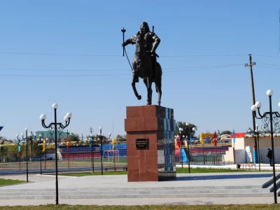Елімізде тірі адамға ескерткіш орнатуға тыйым салынады