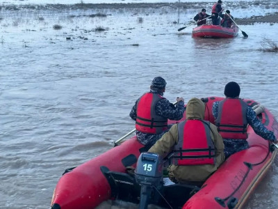 ШҚО-да 3 жасар бала Садыр көліне батып кетті