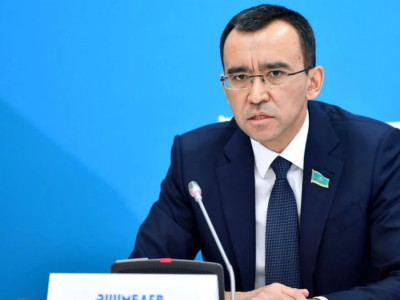 Мәулен Әшімбаев: Отанды қорғау – бәрімізге ортақ қастерлі парыз