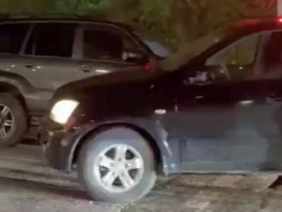 Ақтауда мас жүргізуші балалар мінген көлікке соқтығысқан