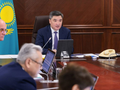 Олжас Бектенов 1 маусымға дейін балалардың бос уақытын ұйымдастырудың жаңа түрін әзірлеуді тапсырды