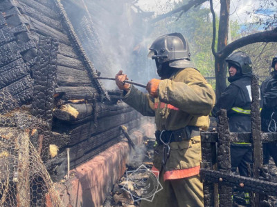 Петропавлда жер үй өртеніп, бір адам ауруханаға жеткізілді
