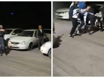 Алматыда мопедшілер мен көлік жүргізушісі арасында төбелес болды