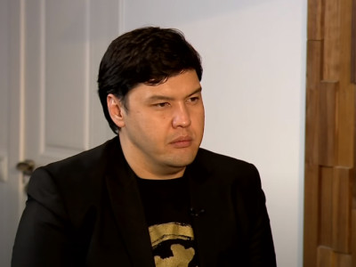 Нүкенованың ағасы Айтбек Амангелдінің үстінен қылмыстық іс қозғалды ма? –  министр жауап берді