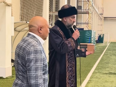 Шапан жапты: Магомед Әдиев ұлттық құрама футболшыларымен қоштасты