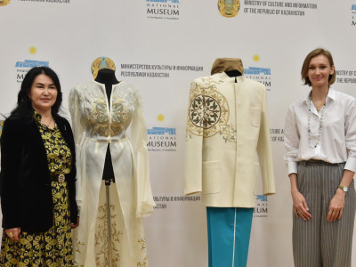 Олимпиада жүлдегерлері өз киімдерін Ұлттық музейге табыстады
