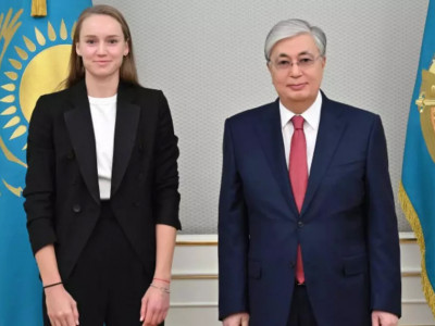 Президент Елена Рыбакинаны құттықтады