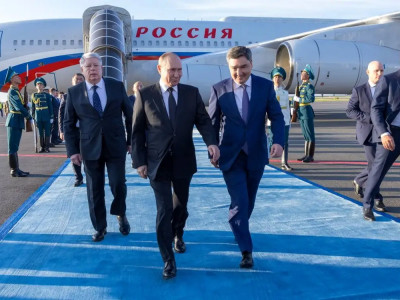 Ресей Президенті ШЫҰ саммитіне қатысу үшін Астанаға келді