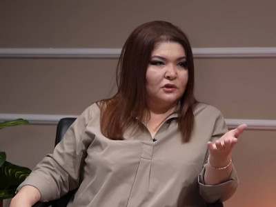 «ЛГБТ өкілі ғашық болды»: Қарагөз Тілеубекова жеке өміріндегі ел білмейтін оқиғасын айтты