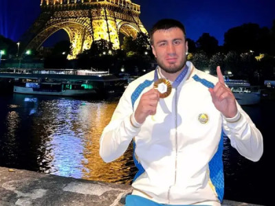 Баходир Жалолов кәсіпқой боксқа ауыспақ