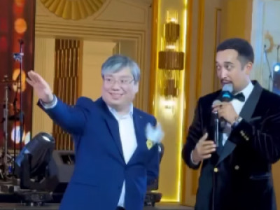 «Алматы әкіміне де келеді»: Президентке ұқсайтын ер адамның видеосы көпті тәнті етті